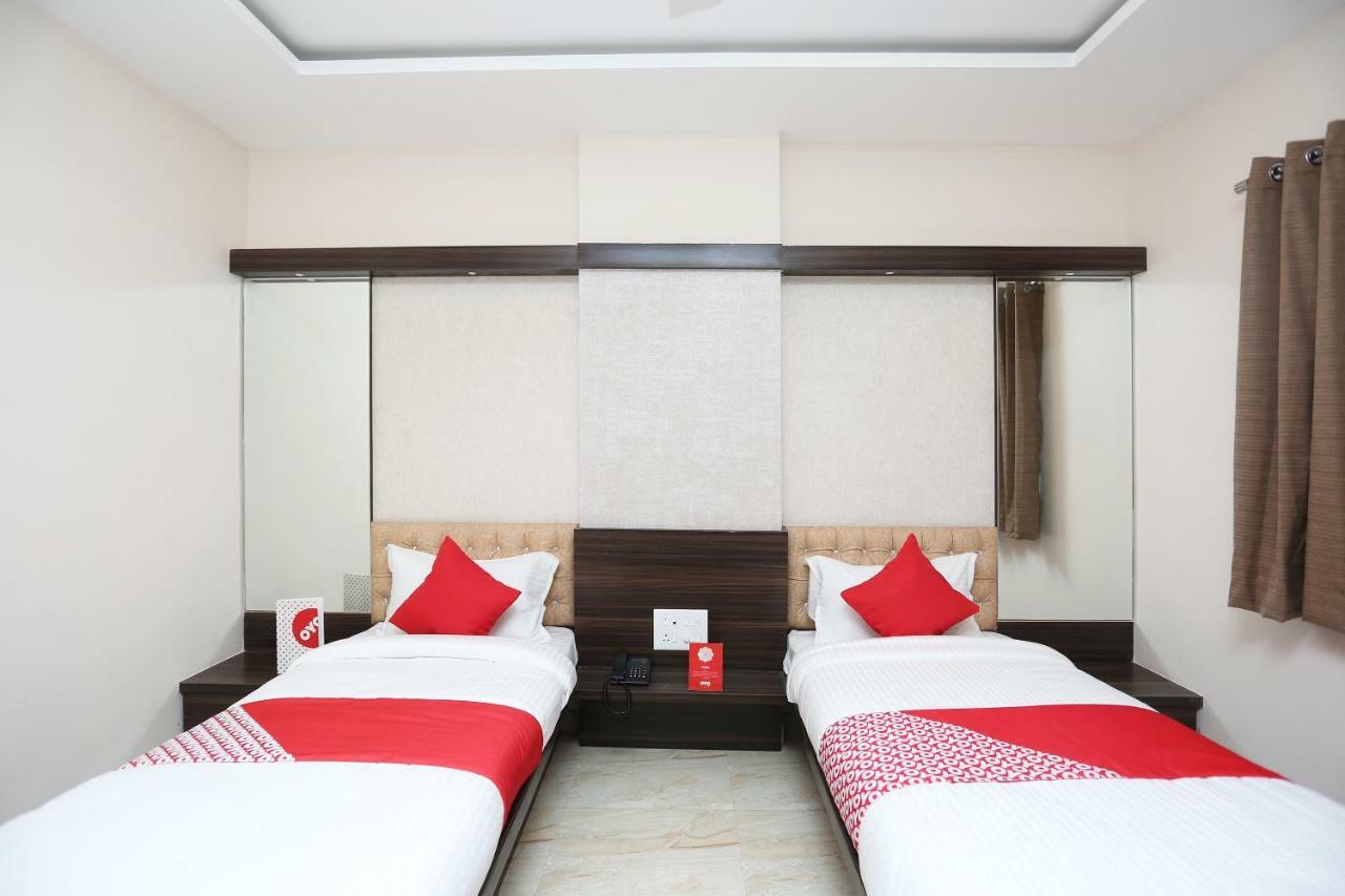 Oyo 15861 Hotel Shivganga Comfort Zone Rāipur Zewnętrze zdjęcie